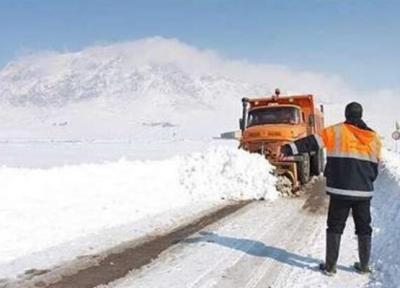 جاده های زنجان گرفتار کولاک زمستانی ، محور تکاب به دندی همچنان مسدود است